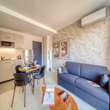 Le Spacieux 4 Apartament